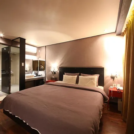 Hotel Frenchcode